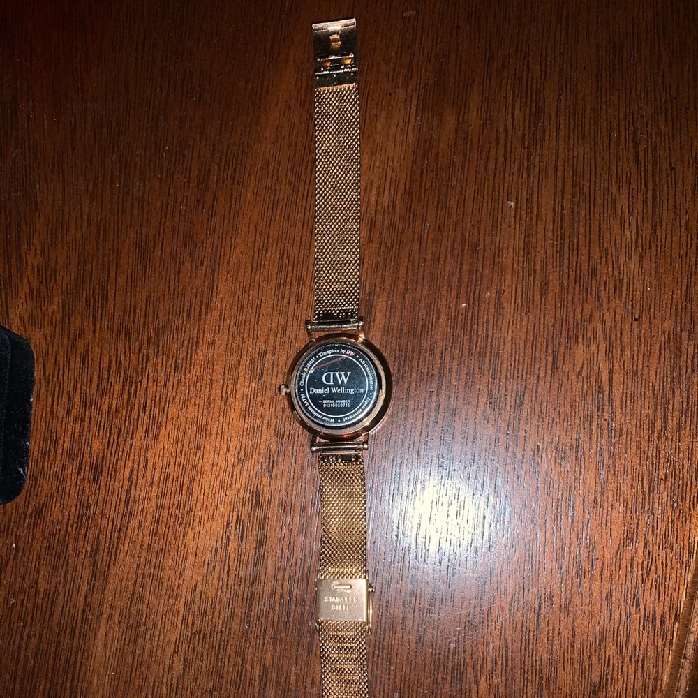 Daniel Wellington Women Watch - Picture 4 of 4